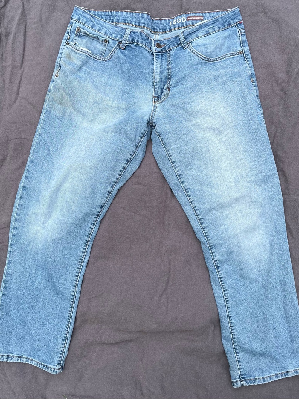 Izod Men's Light Wash Straight Leg Jeans